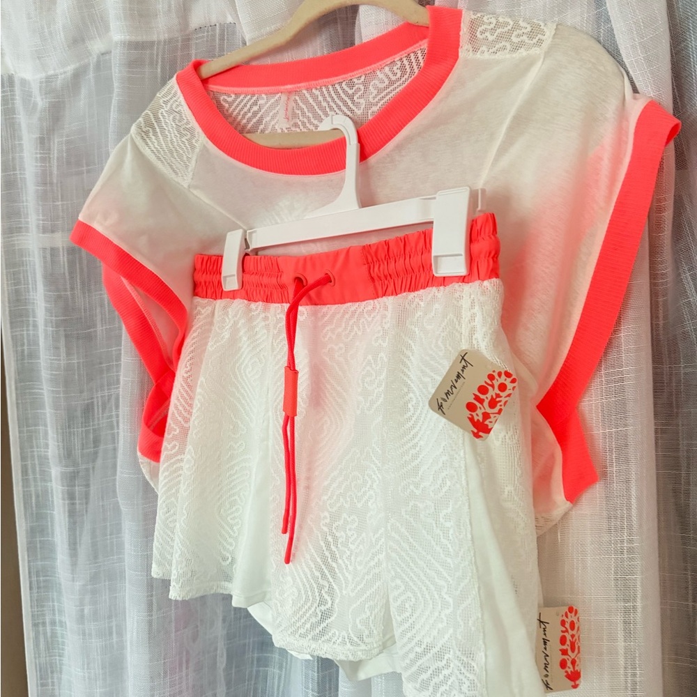 Free People Movement Set🤍💞❤️